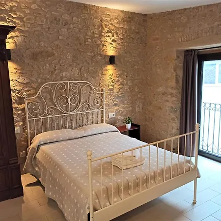 Apartamento Fonda Comerc Torroella de Montgrí